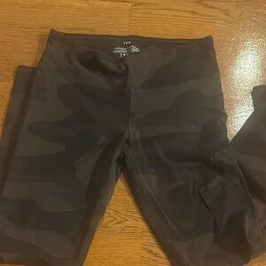 Fila WOMEN Dark Camouflage Leggings